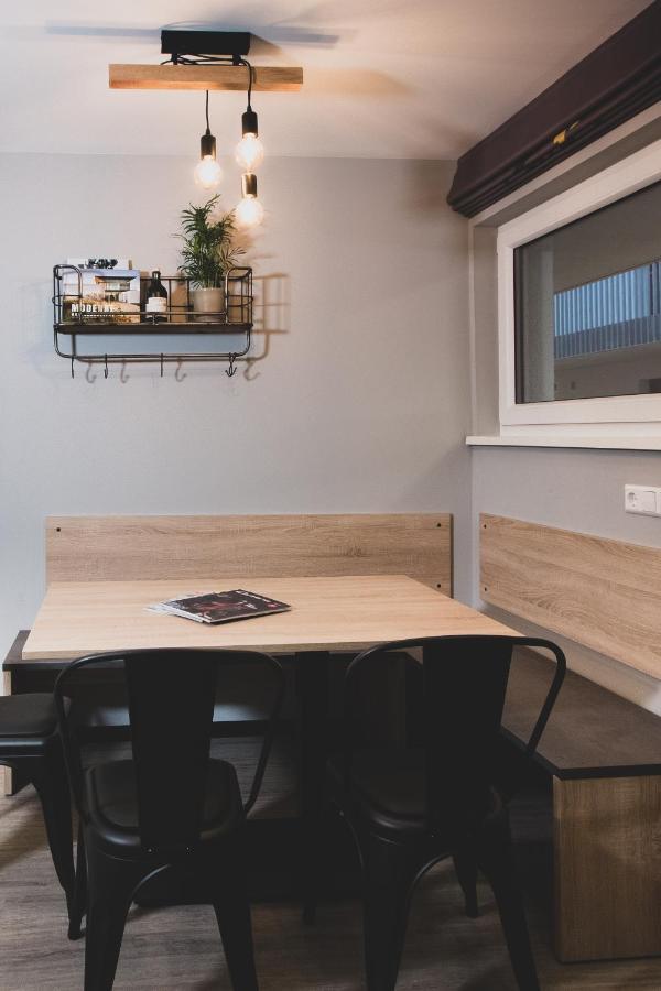 Das Schlafwerk Stuttgart-Nord Volldigitales Hotel-Self-Check In - Keine Rezeption-Lowbudget-Cashless Korntal Munchingen Bagian luar foto