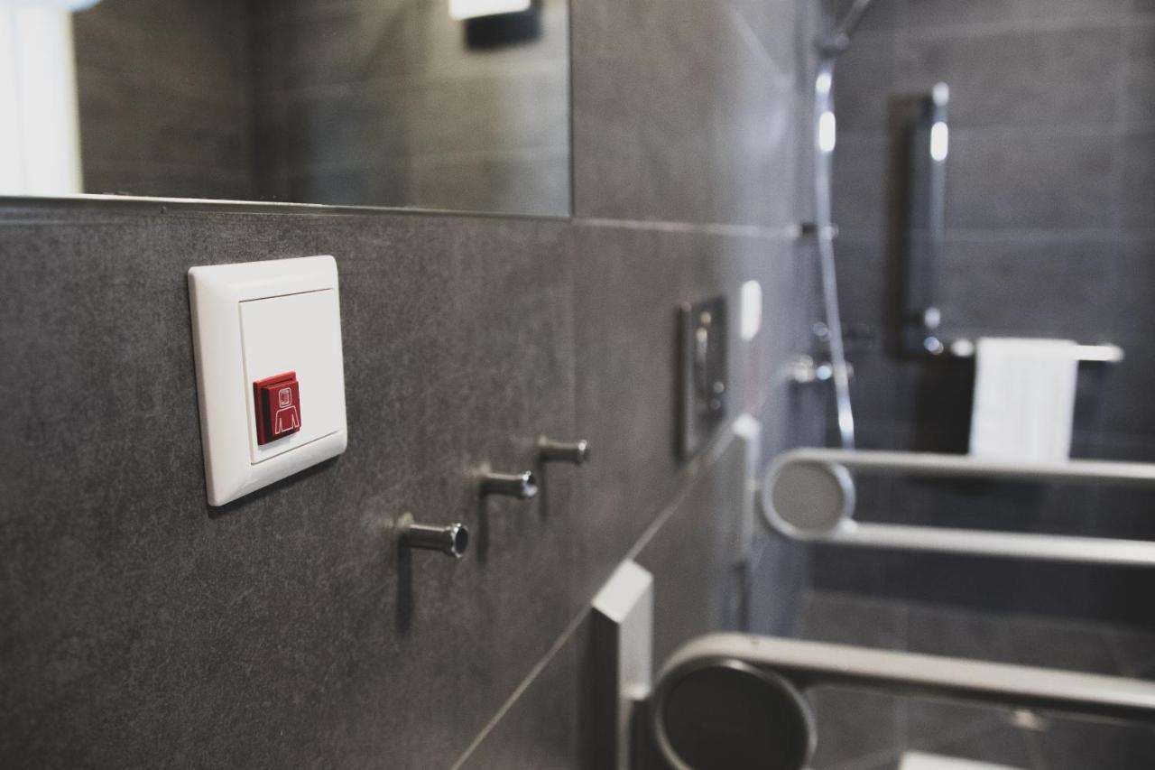 Das Schlafwerk Stuttgart-Nord Volldigitales Hotel-Self-Check In - Keine Rezeption-Lowbudget-Cashless Korntal Munchingen Bagian luar foto